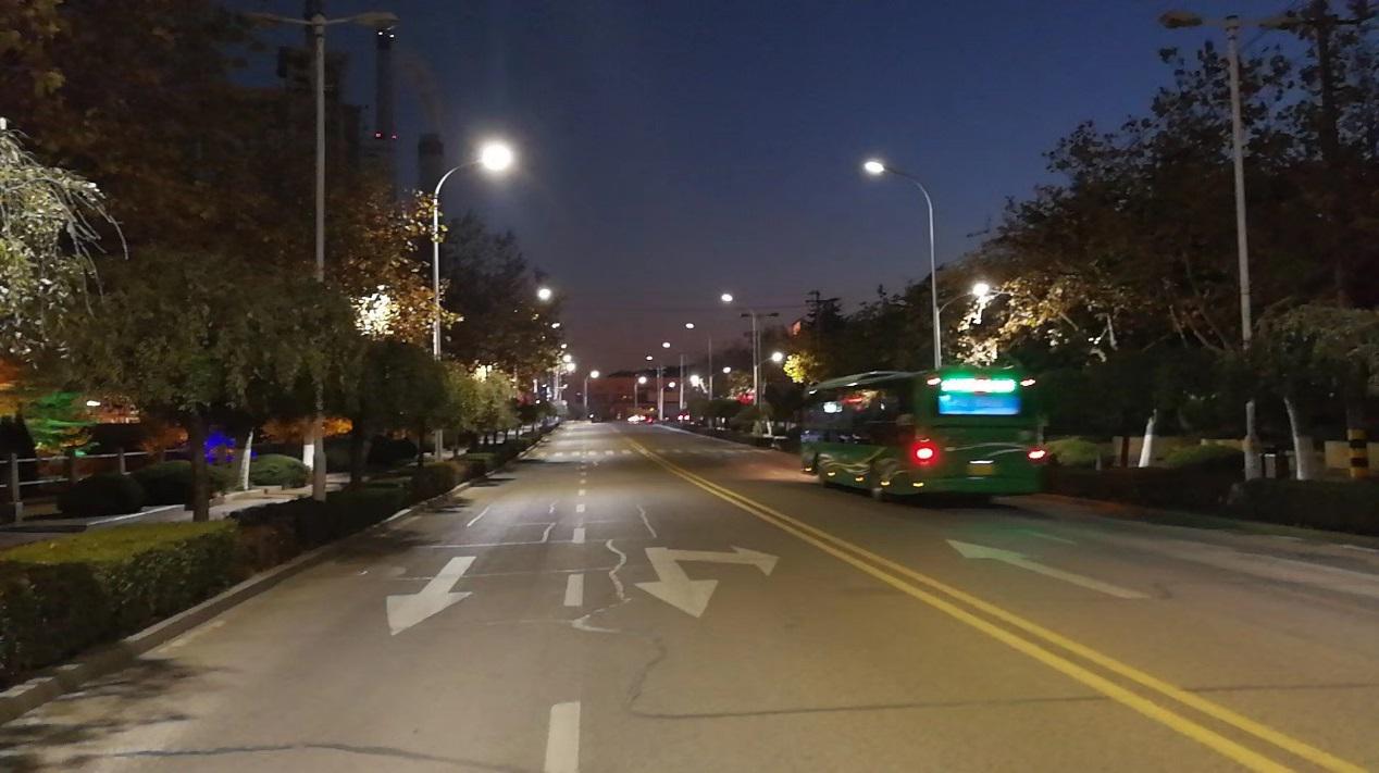 青岛西海岸led路灯亮灯