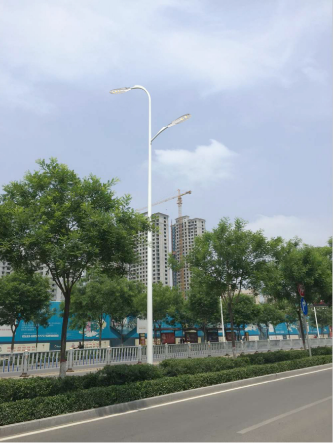 太阳能路灯优势多性价比高